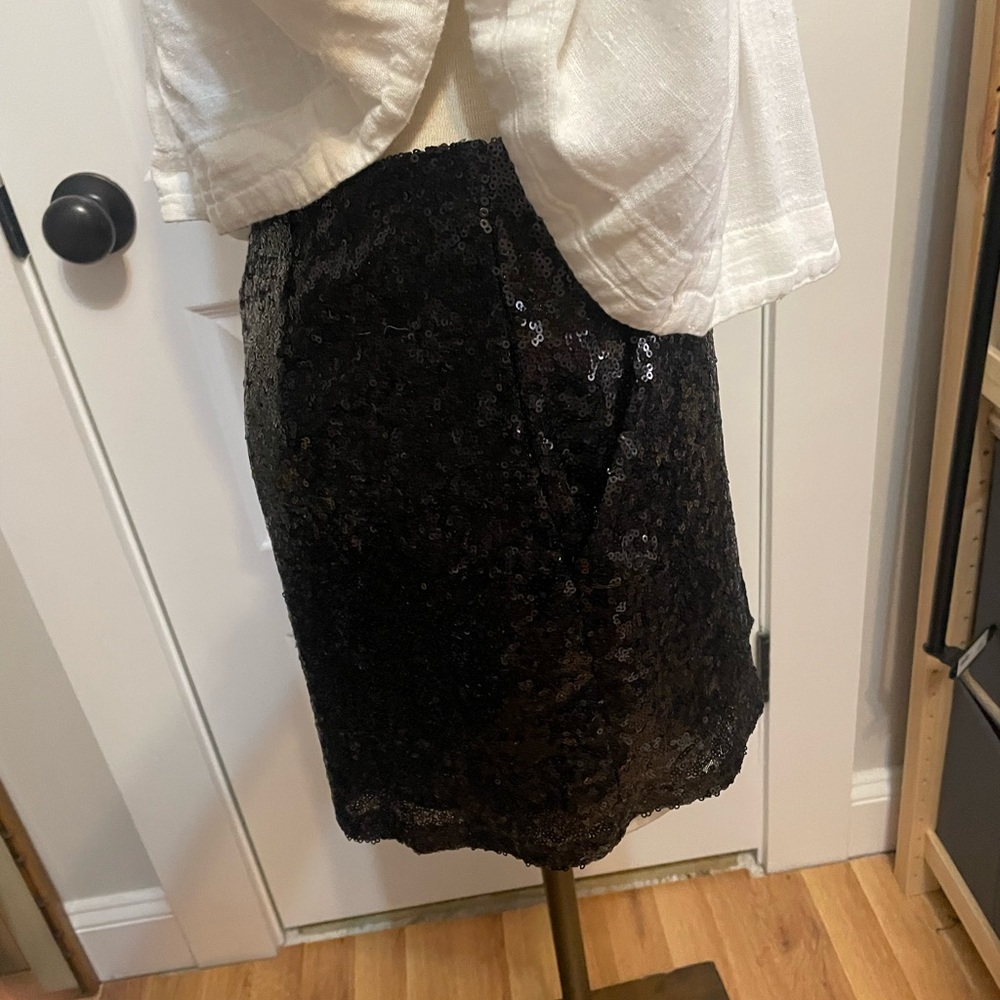 Sequin clubby shorts - Picture 9 of 10
